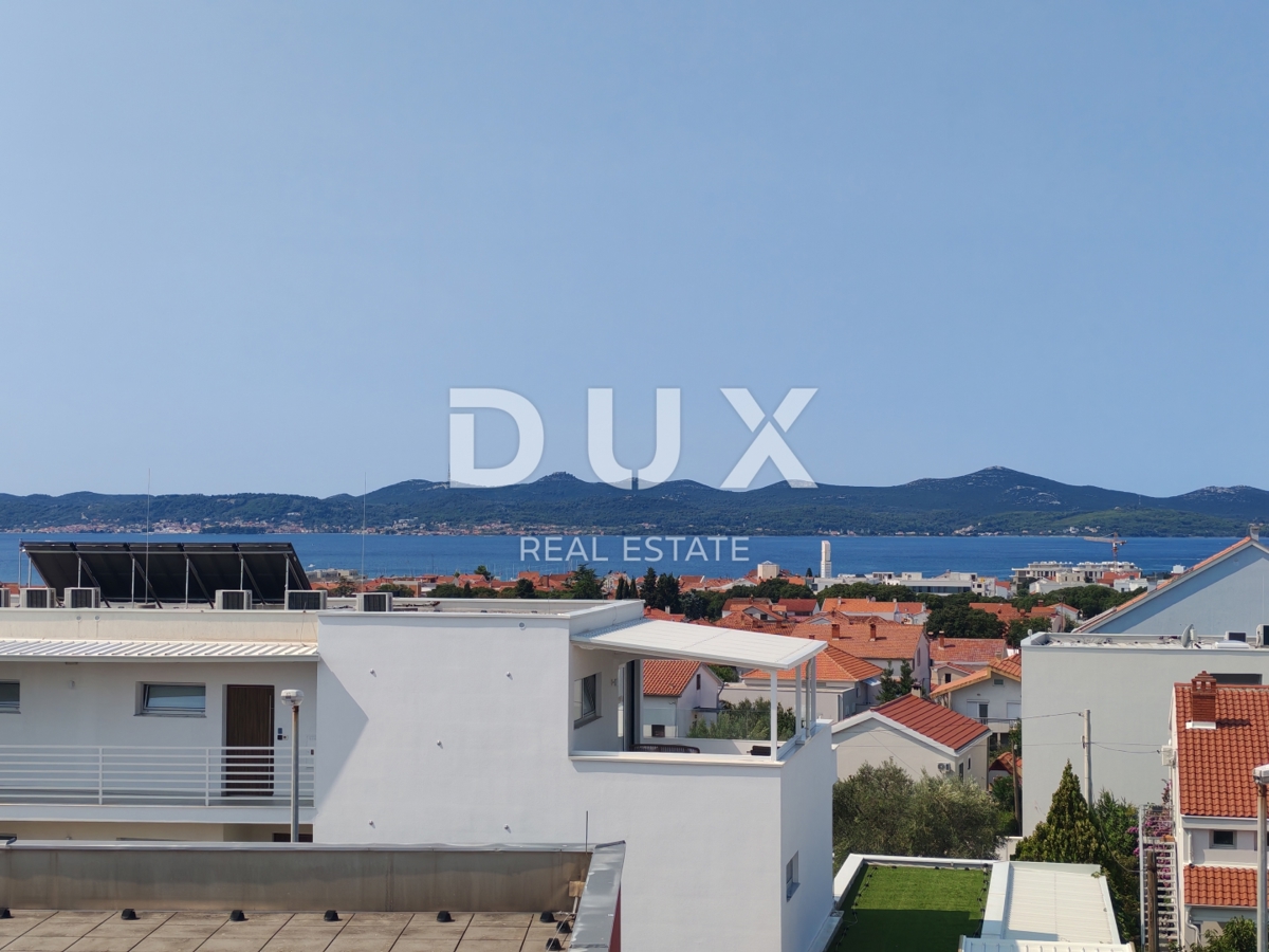 ZADAR, BORIK - Appartamento duplex completamente arredato con una splendida vista sul mare!