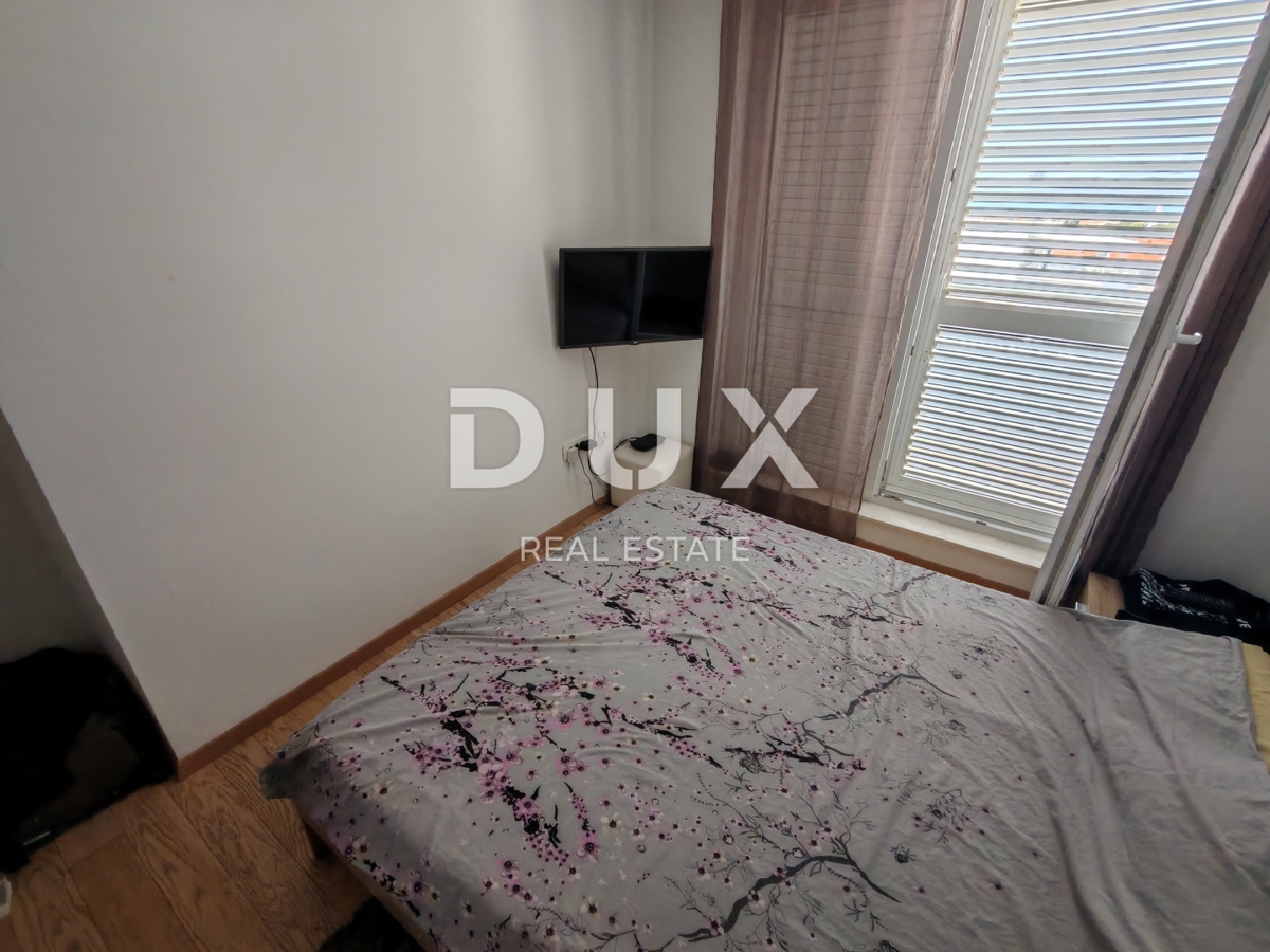 ZADAR, BORIK - Appartamento duplex completamente arredato con una splendida vista sul mare!