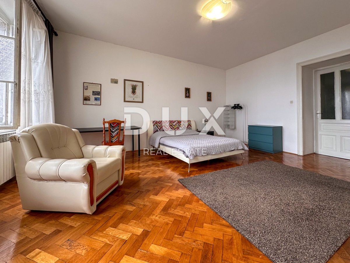 RIJEKA, CENTRO - elegante appartamento con 4 camere da letto e 3 balconi nel centro città