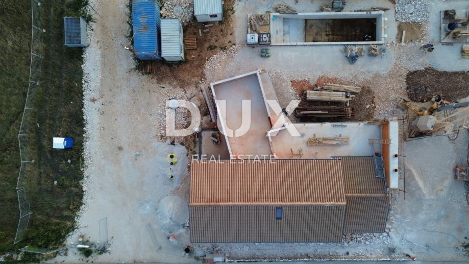 ISTRIA, SVETVINČENAT - La villa dei tuoi sogni con piscina, jacuzzi e vista mozzafiato!