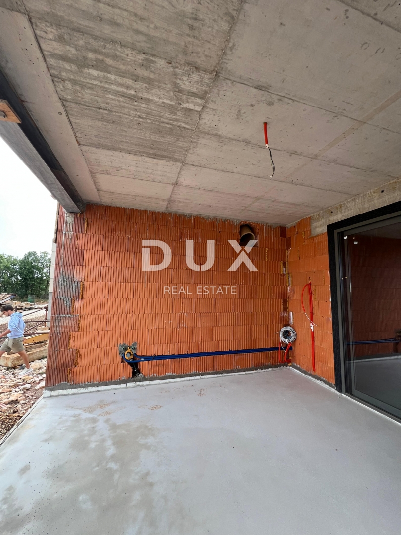 ISTRIA, SVETVINČENAT - La villa dei tuoi sogni con piscina, jacuzzi e vista mozzafiato!