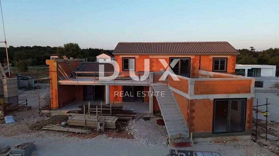 ISTRIA, SVETVINČENAT - La villa dei tuoi sogni con piscina, jacuzzi e vista mozzafiato!