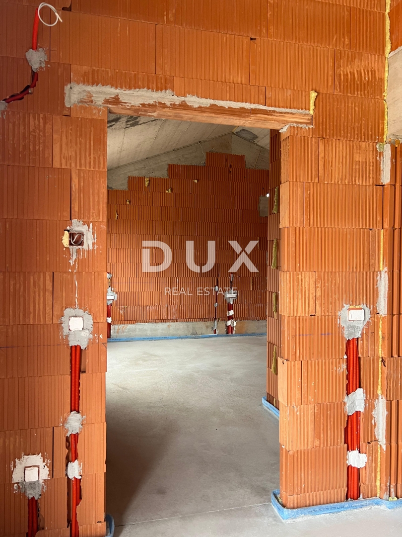 ISTRIA, SVETVINČENAT - La villa dei tuoi sogni con piscina, jacuzzi e vista mozzafiato!