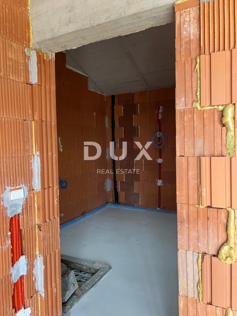 ISTRIA, SVETVINČENAT - La villa dei tuoi sogni con piscina, jacuzzi e vista mozzafiato!