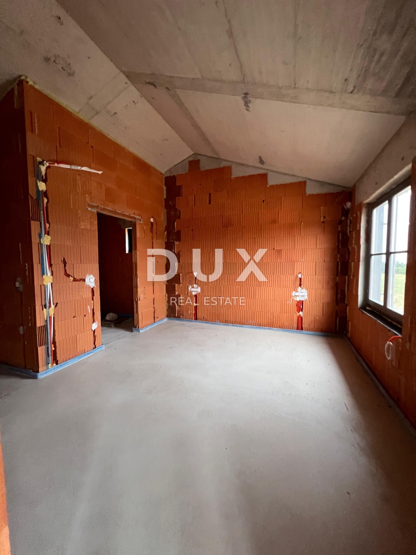 ISTRIA, SVETVINČENAT - La villa dei tuoi sogni con piscina, jacuzzi e vista mozzafiato!