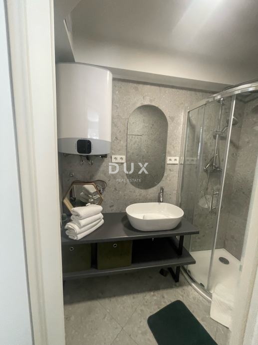 ABBAZIA, CENTRO - Monolocale 31m2 con vista mare e piscina ad uso esclusivo