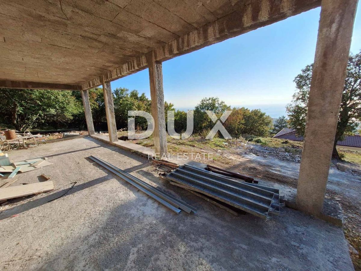 RIJEKA, KOSTRENA - Casa indipendente 4 camere da letto + soggiorno - piscina, giardino e vista!