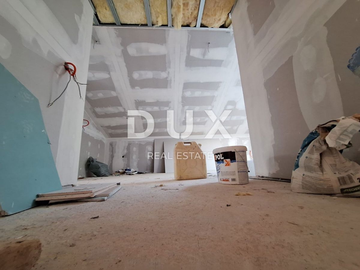 RIJEKA, KOSTRENA - Casa indipendente 4 camere da letto + soggiorno - piscina, giardino e vista!