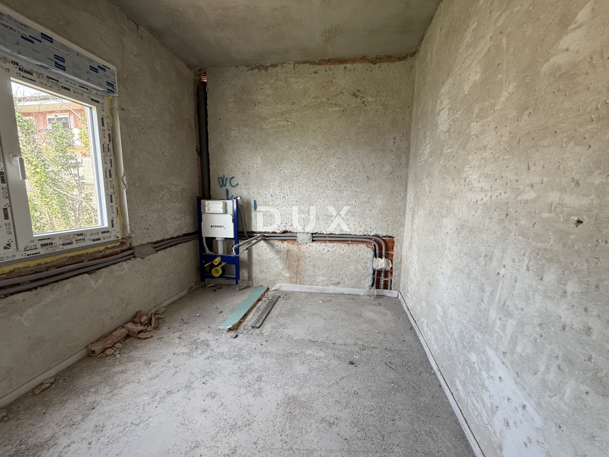 RIJEKA, KOSTRENA - Casa indipendente 4 camere da letto + soggiorno - piscina, giardino e vista!