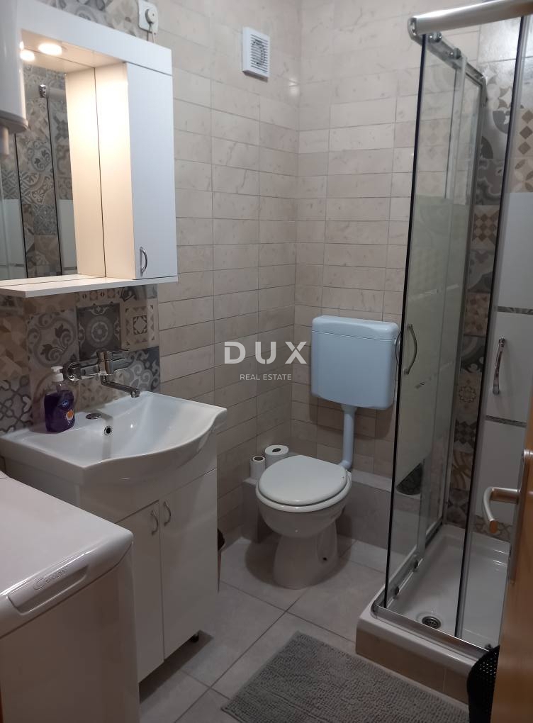 CRIKVENICA, BELGRADO - casa con due appartamenti con vista mare + cortile + casa da ristrutturare! OCCASIONE!!!