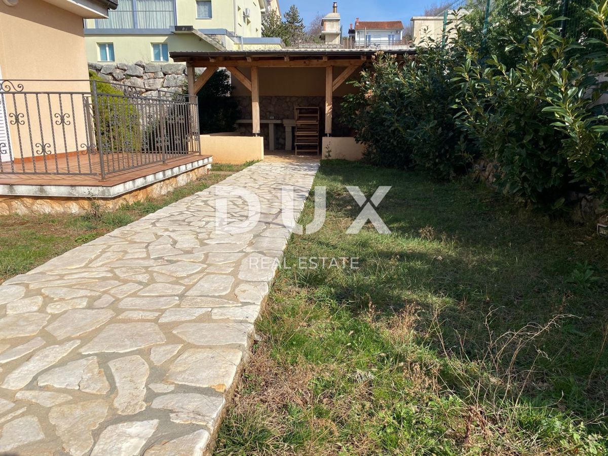 KRALJEVICA, ŠMRIKA - casa indipendente con piscina, garage, giardino e vista mare! OPPORTUNITÀ!