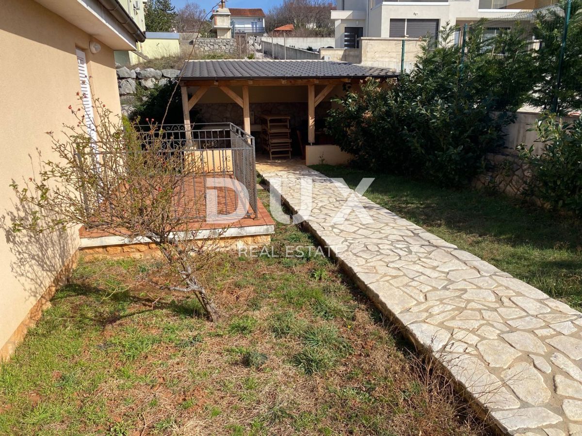 KRALJEVICA, ŠMRIKA - casa indipendente con piscina, garage, giardino e vista mare! OPPORTUNITÀ!