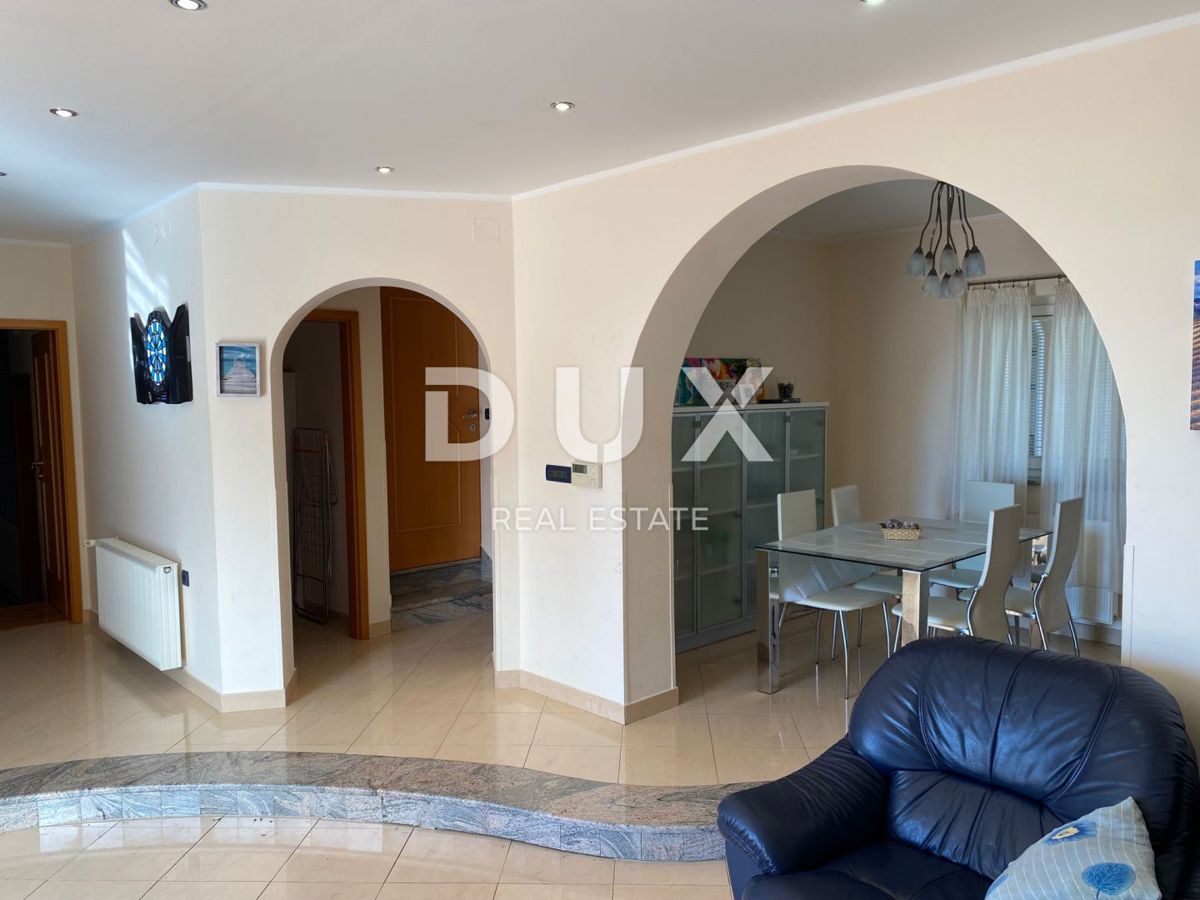 KRALJEVICA, ŠMRIKA - casa indipendente con piscina, garage, giardino e vista mare! OPPORTUNITÀ!