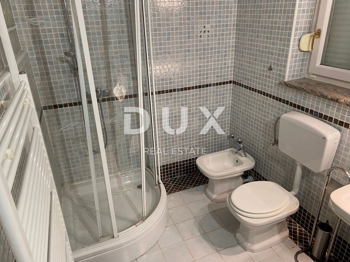 KRALJEVICA, ŠMRIKA - casa indipendente con piscina, garage, giardino e vista mare! OPPORTUNITÀ!