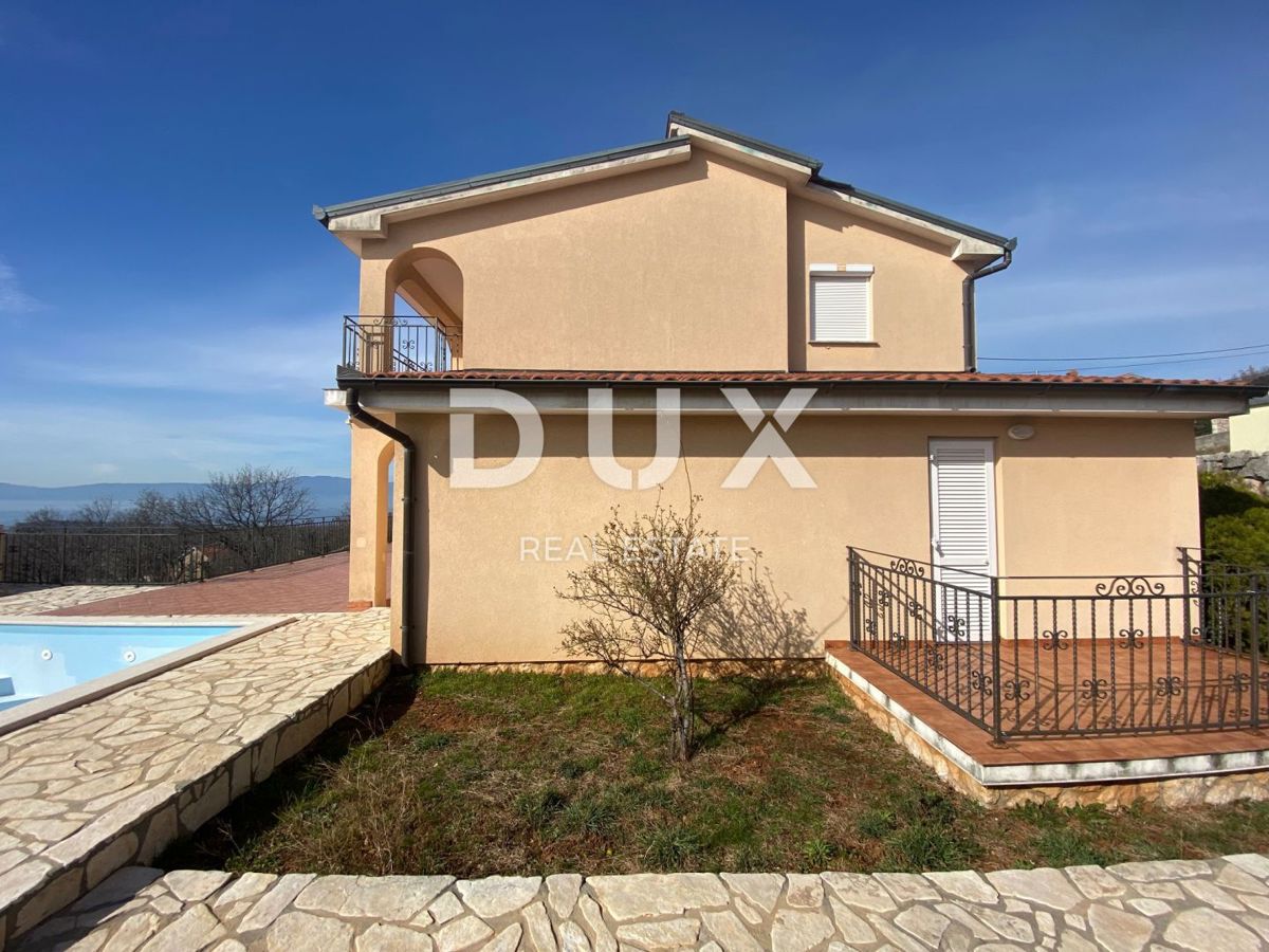 KRALJEVICA, ŠMRIKA - casa indipendente con piscina, garage, giardino e vista mare! OPPORTUNITÀ!