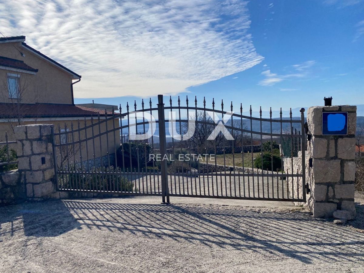 KRALJEVICA, ŠMRIKA - casa indipendente con piscina, garage, giardino e vista mare! OPPORTUNITÀ!