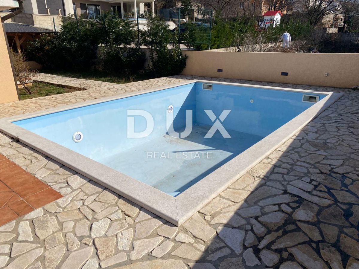 KRALJEVICA, ŠMRIKA - casa indipendente con piscina, garage, giardino e vista mare! OPPORTUNITÀ!