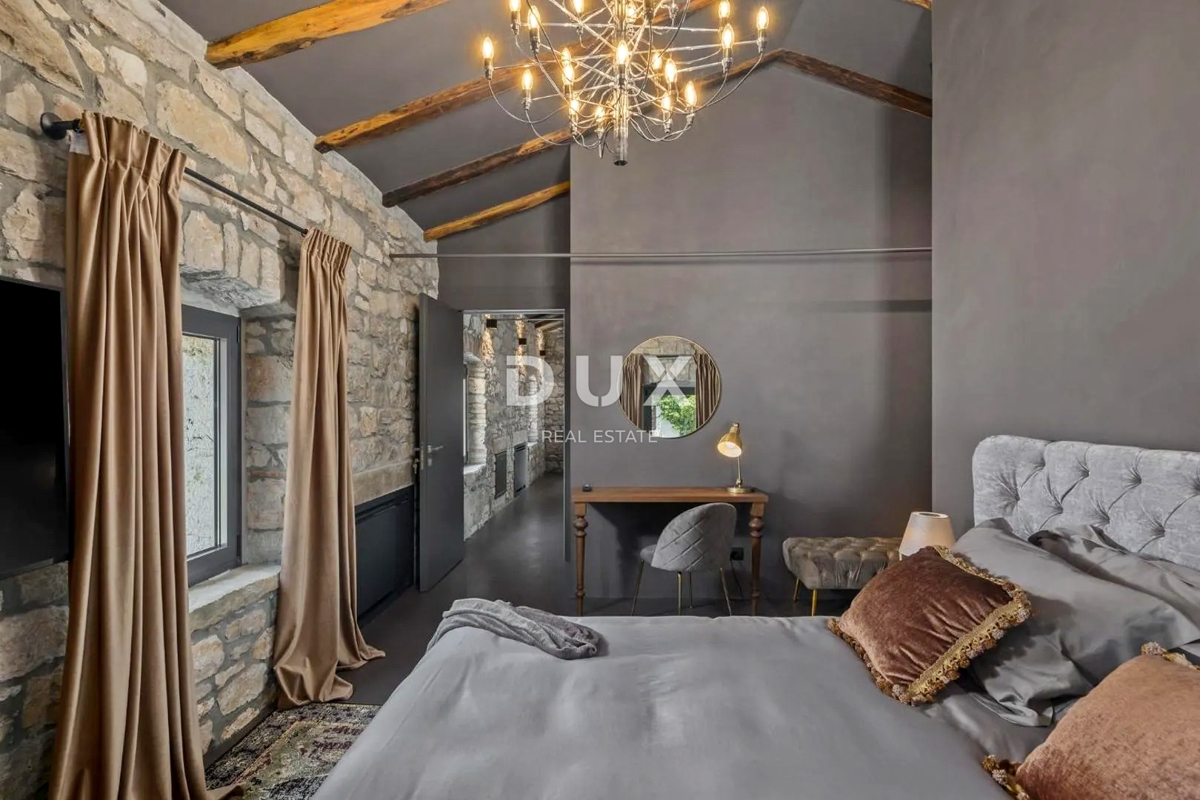 ISTRIA, PARENZO - Casa in pietra di design