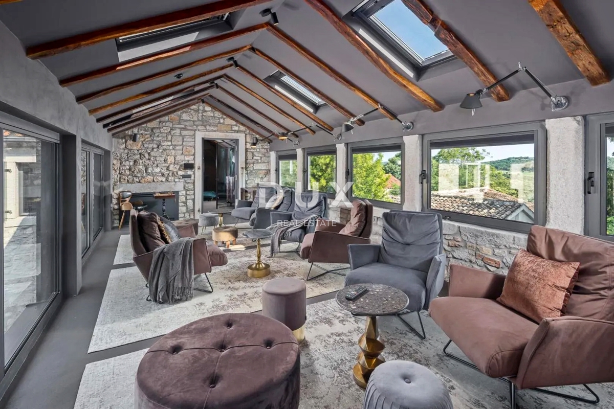 ISTRIA, PARENZO - Casa in pietra di design