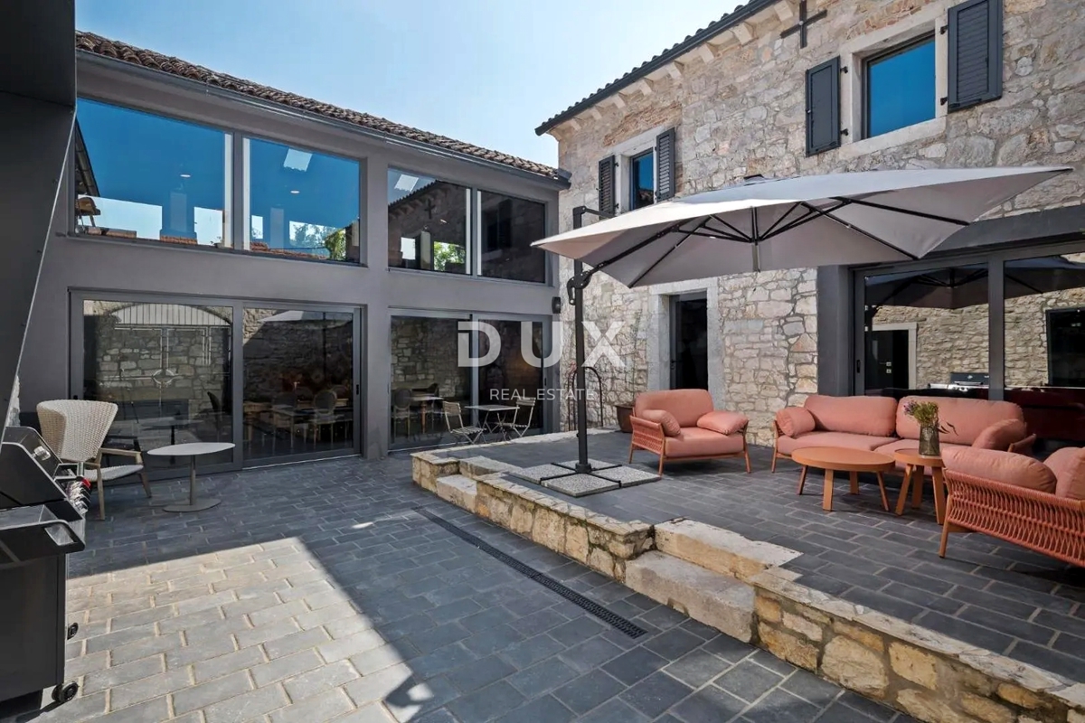 ISTRIA, PARENZO - Casa in pietra di design