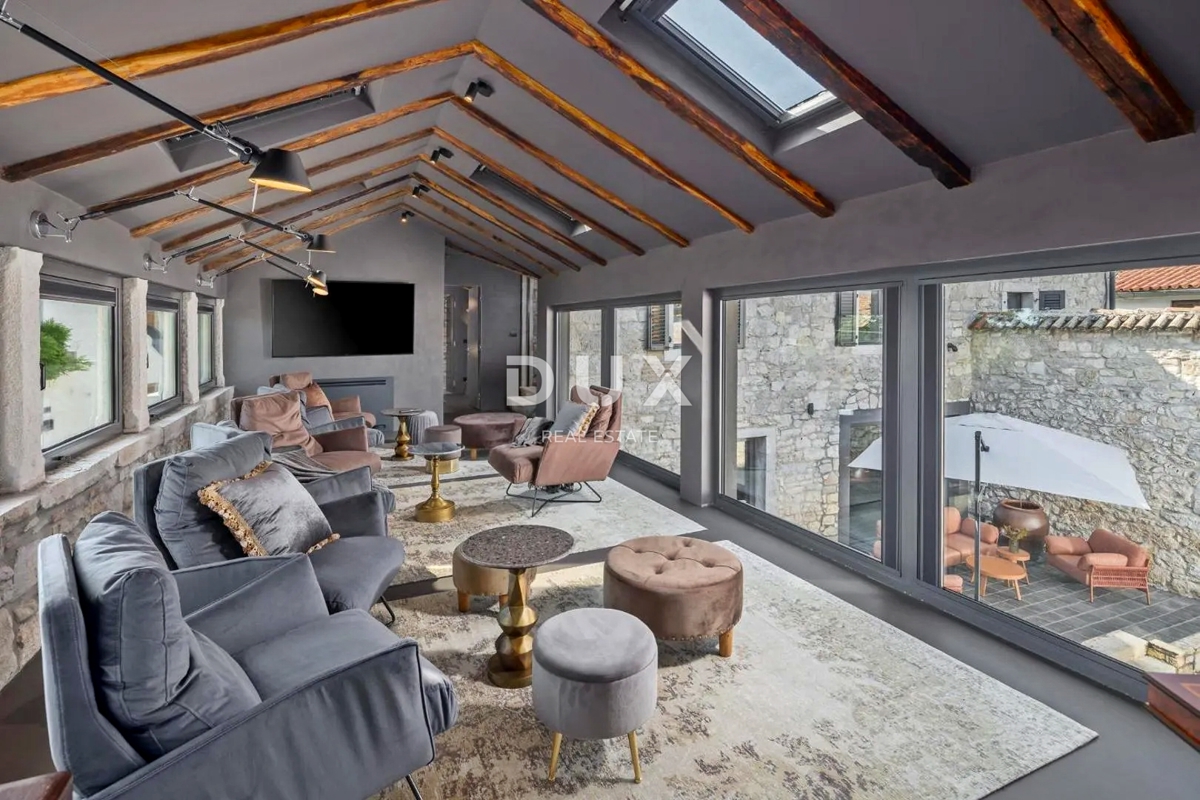 ISTRIA, PARENZO - Casa in pietra di design