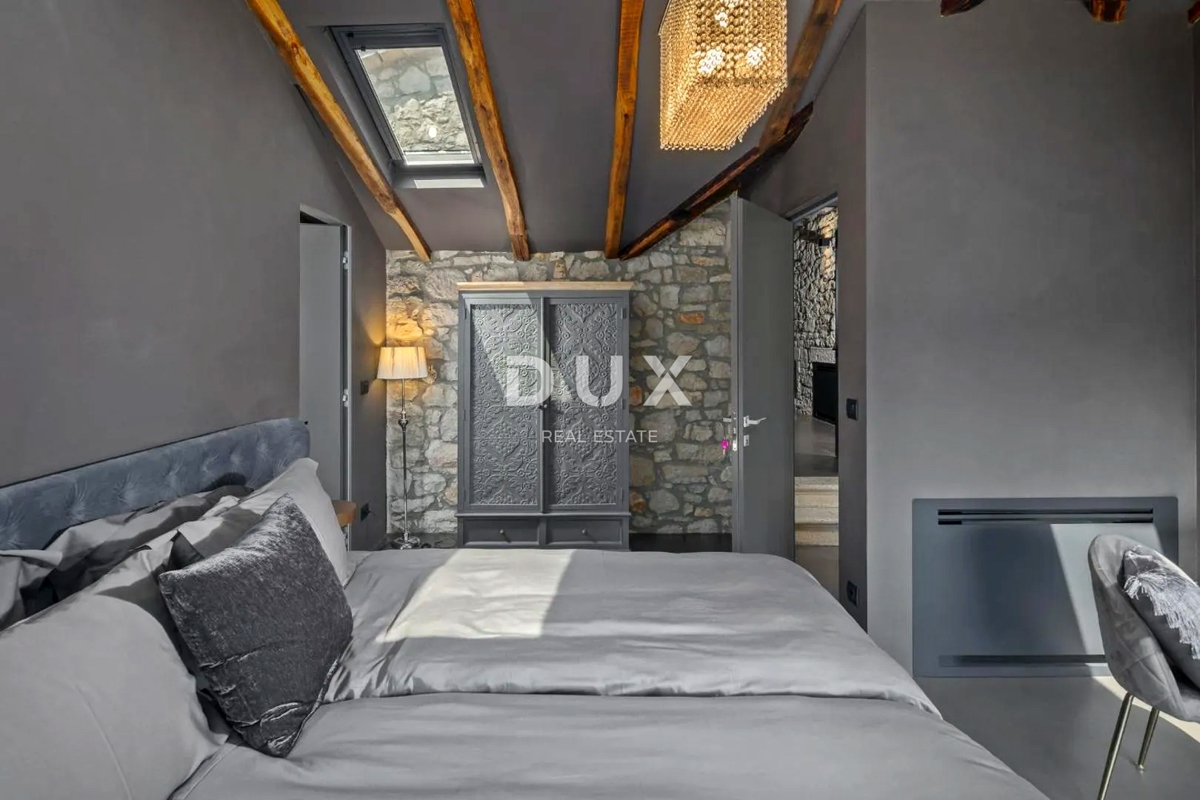 ISTRIA, PARENZO - Casa in pietra di design