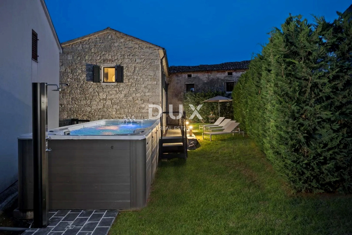 ISTRIA, PARENZO - Casa in pietra di design