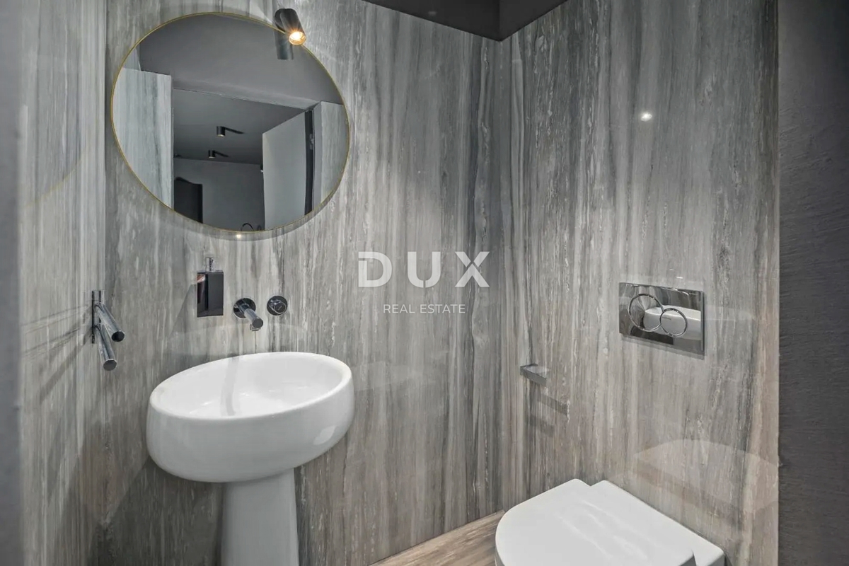 ISTRIA, PARENZO - Casa in pietra di design