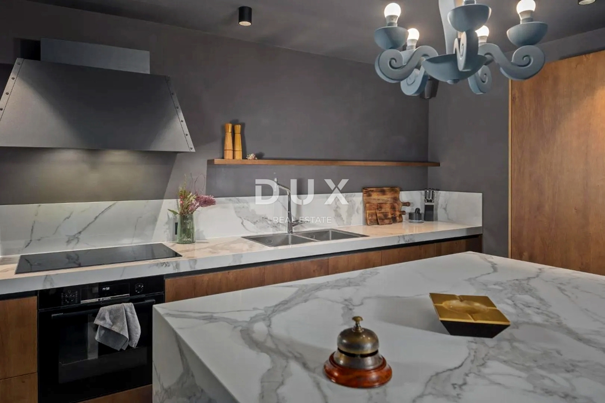 ISTRIA, PARENZO - Casa in pietra di design