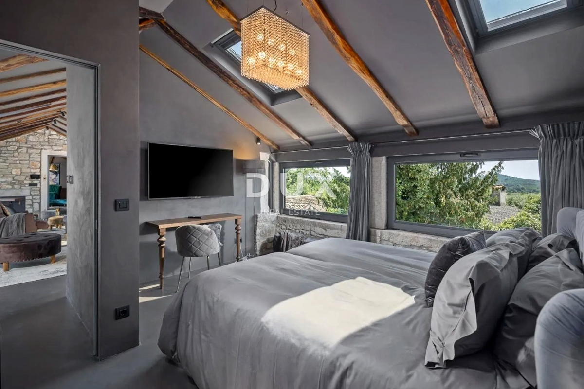 ISTRIA, PARENZO - Casa in pietra di design