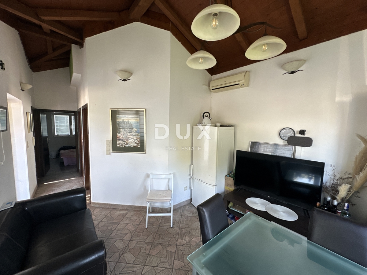 ZADAR, MURVICA – Casa a un piano in posizione privilegiata, terreno di 600 m²