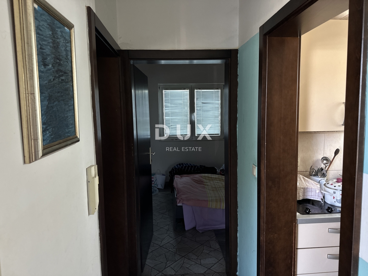 ZADAR, MURVICA – Casa a un piano in posizione privilegiata, terreno di 600 m²