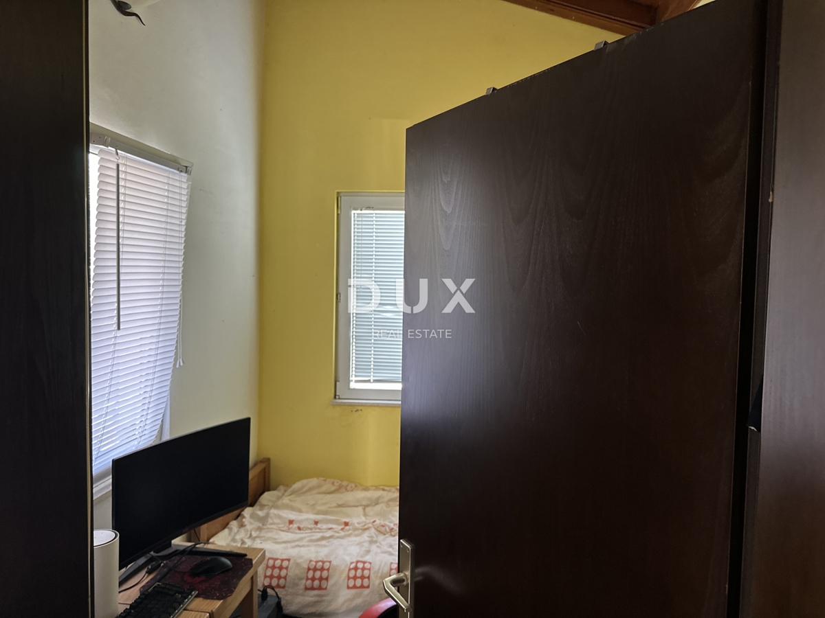 ZADAR, MURVICA – Casa a un piano in posizione privilegiata, terreno di 600 m²