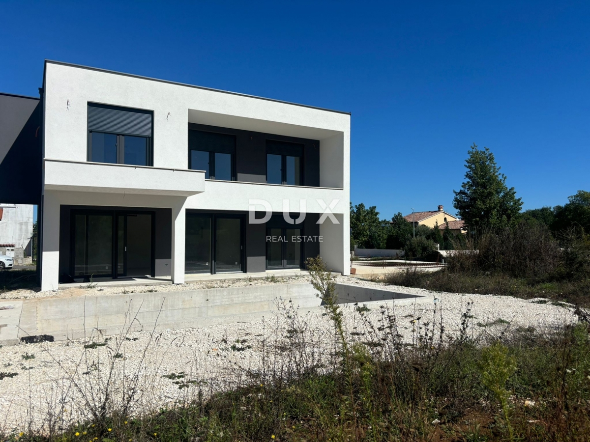 ISTRIA, LABIN - Casa bifamiliare moderna di alta qualità in una posizione molto tranquilla!