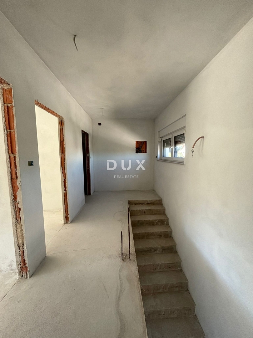 ISTRIA, LABIN - Casa bifamiliare moderna di alta qualità in una posizione molto tranquilla!