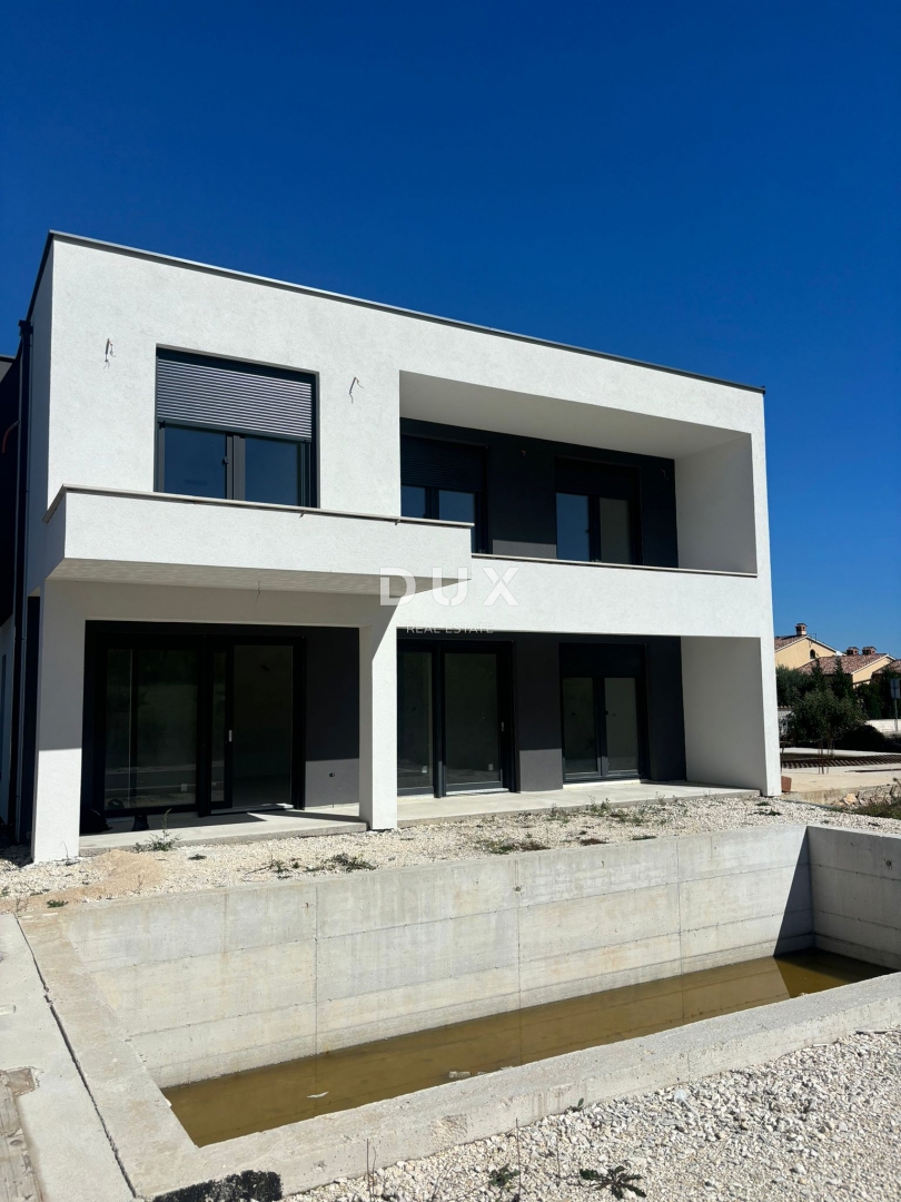 ISTRIA, LABIN - Casa bifamiliare moderna di alta qualità in una posizione molto tranquilla!