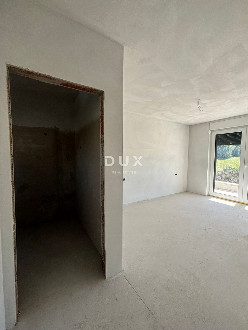 ISTRIA, LABIN - Casa bifamiliare moderna di alta qualità in una posizione molto tranquilla!