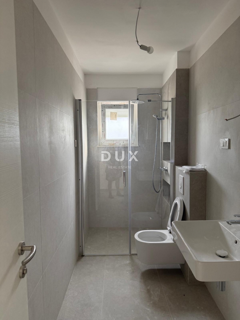 L'ISOLA DI PAG, POVLJANA, appartamento con 2 camere da letto in uno splendido edificio nuovo