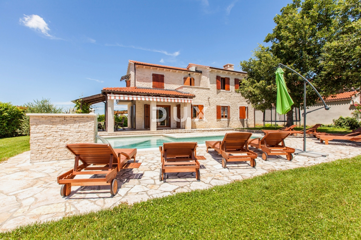 ISTRIA, VIŠNJAN - Casa rustica con piscina