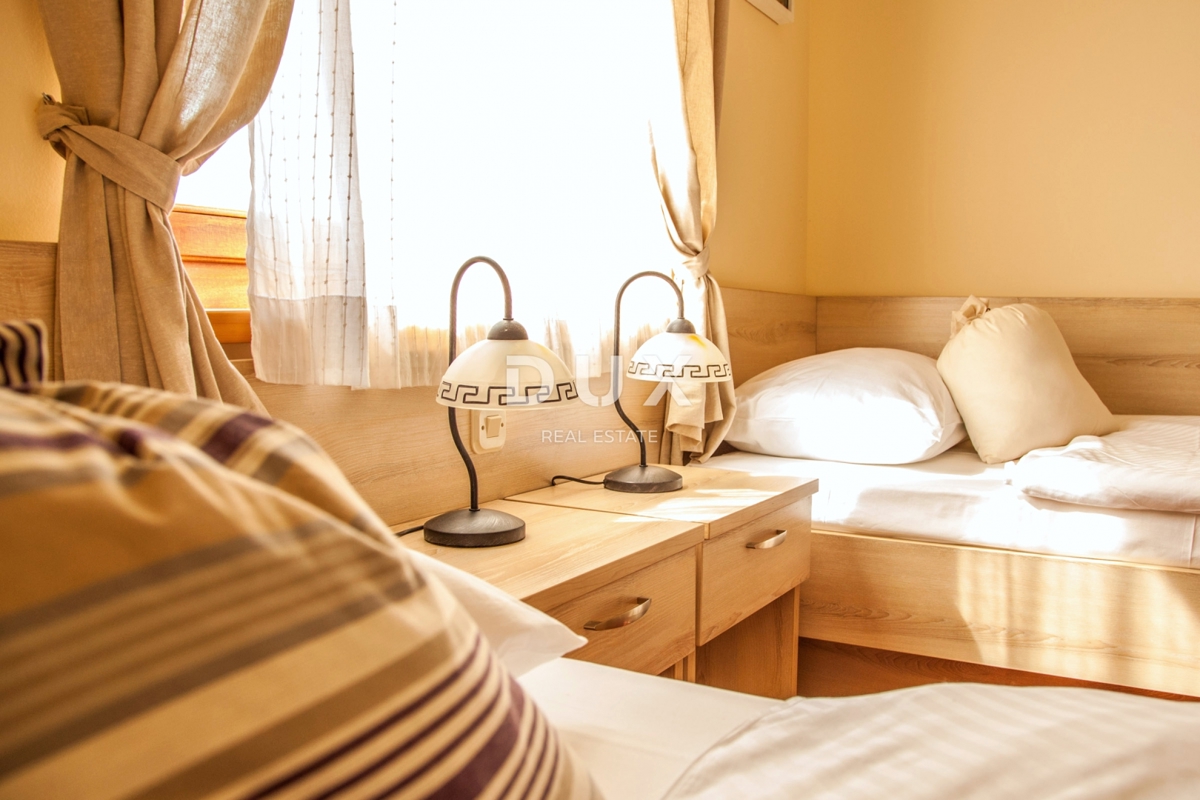 ISTRIA, VIŠNJAN - Casa rustica con piscina