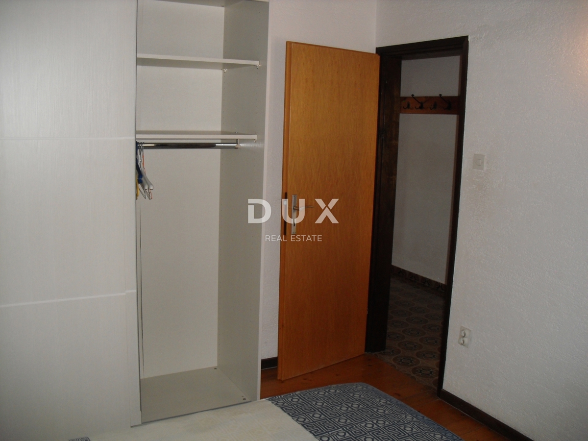 ISOLA DI KRK, PUNAT - Casa indipendente con piscina a 500 m dal mare