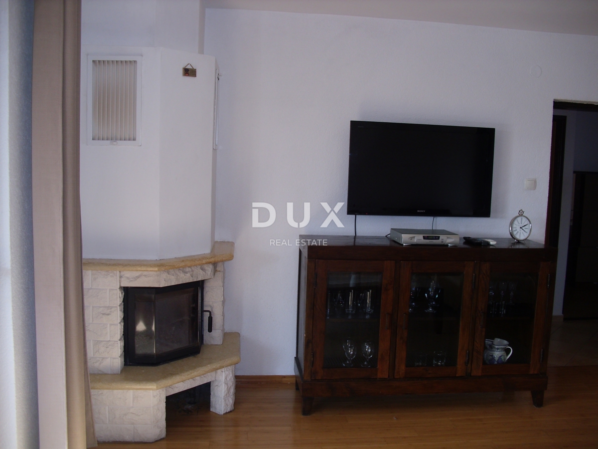 ISOLA DI KRK, PUNAT - Casa indipendente con piscina a 500 m dal mare