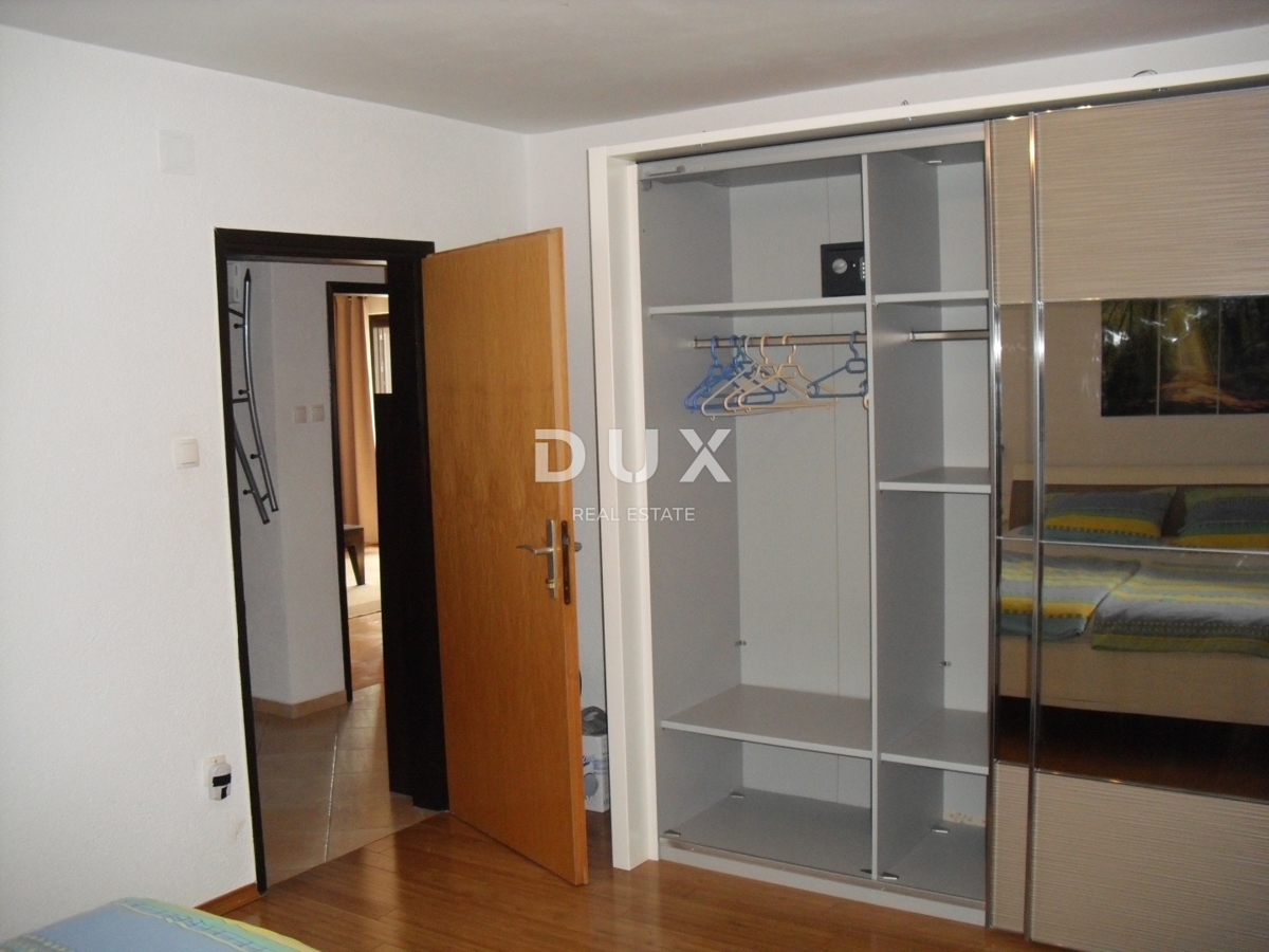 ISOLA DI KRK, PUNAT - Casa indipendente con piscina a 500 m dal mare