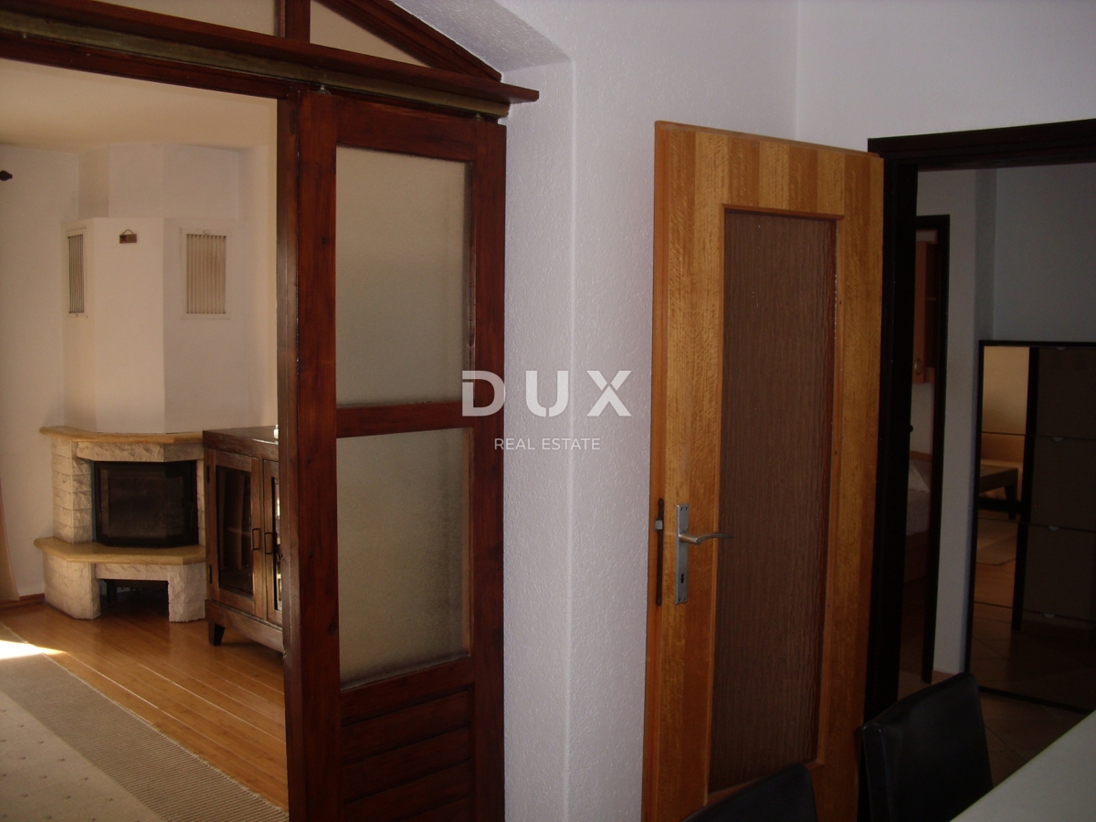 ISOLA DI KRK, PUNAT - Casa indipendente con piscina a 500 m dal mare