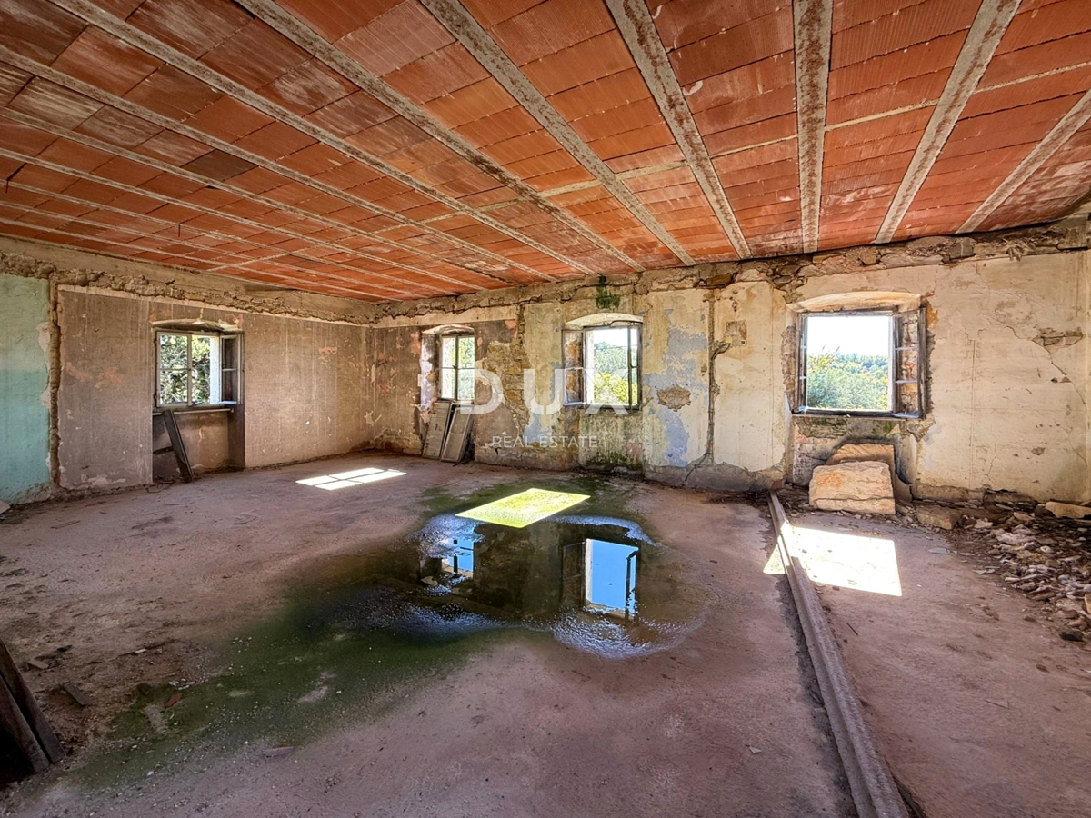 ISTRIA, BUIE - Casa indipendente da ristrutturare