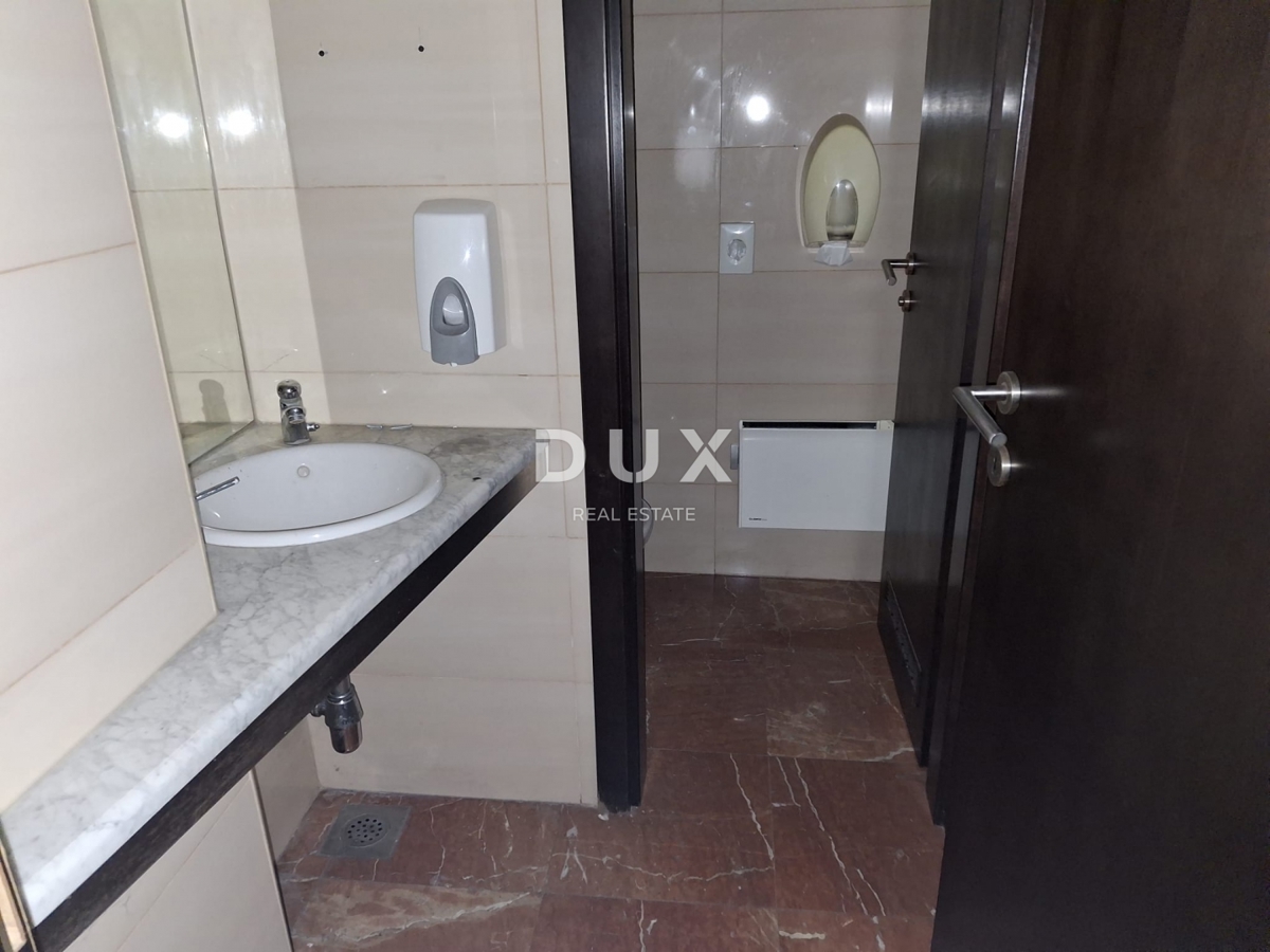 ZAGABRIA, DUBRAVA - Edificio residenziale/commerciale