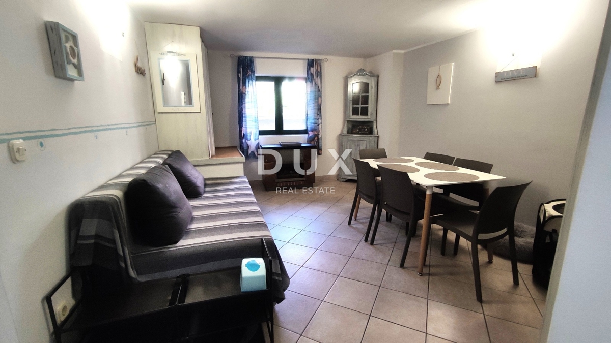 MURTER, BETINA - OCCASIONE! Affascinante casa in pietra su 3 piani