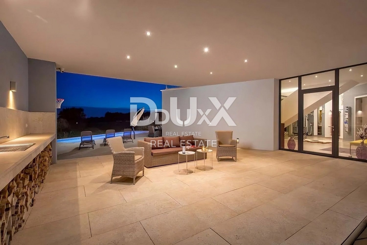 ISTRIA, VIŠNJAN – Villa di design di lusso con 6 camere da letto, piscina e ampio giardino
