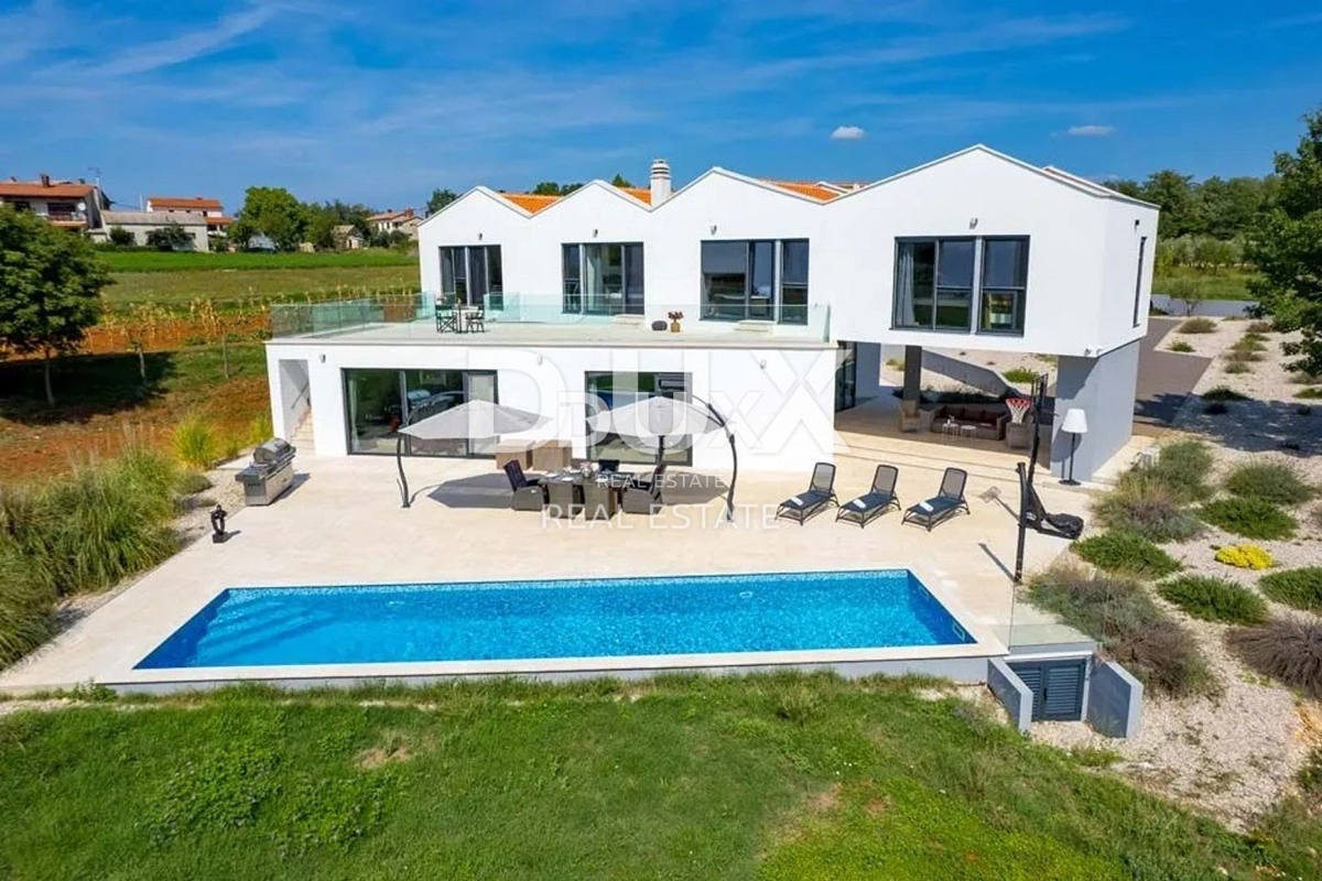 ISTRIA, VIŠNJAN – Villa di design di lusso con 6 camere da letto, piscina e ampio giardino
