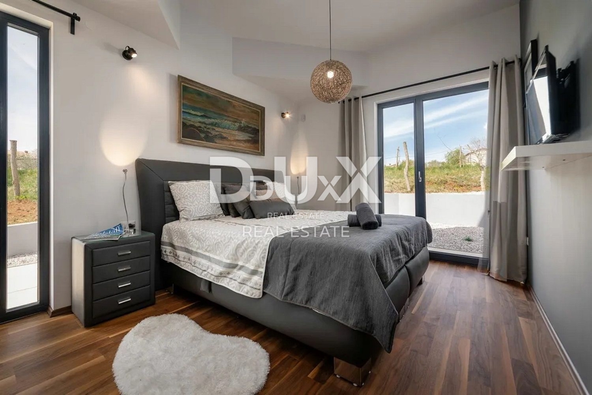 ISTRIA, VIŠNJAN – Villa di design di lusso con 6 camere da letto, piscina e ampio giardino